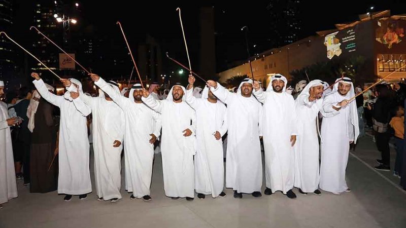 استكشاف الثقافة الإماراتية في مهرجان الحصن 