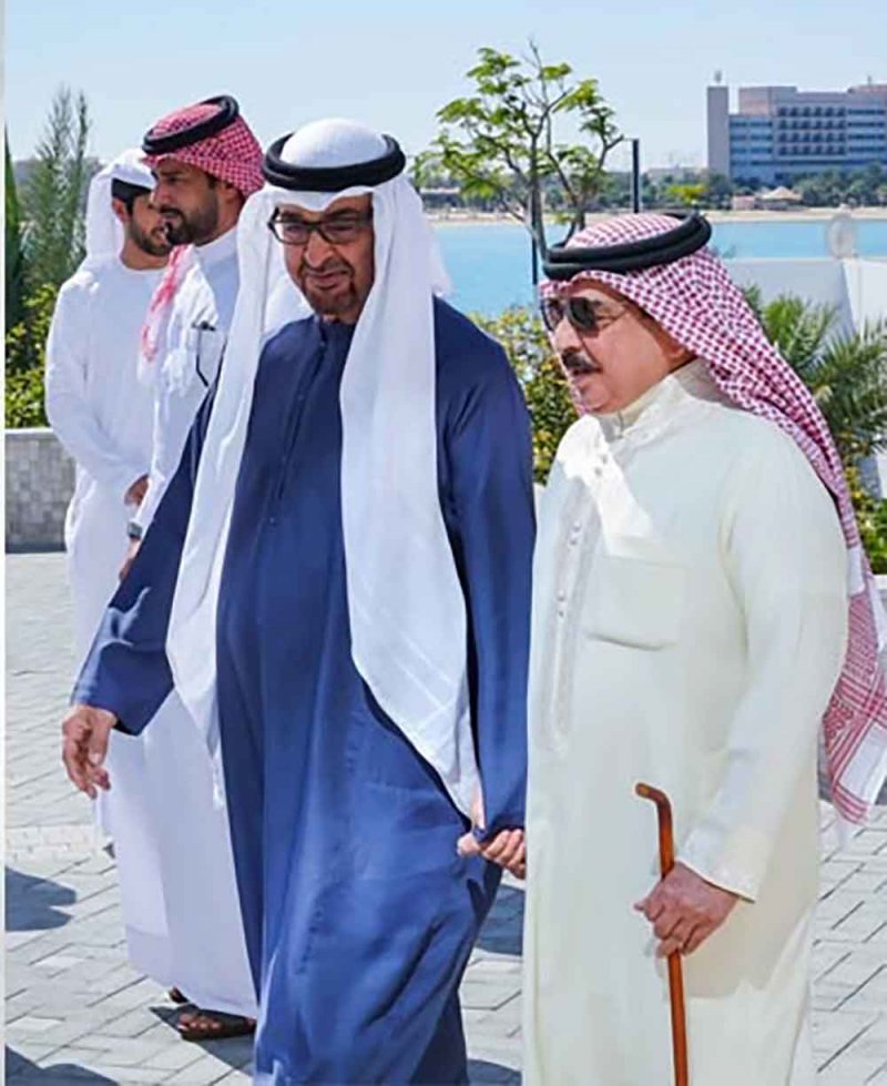 جلالة الملك المعظم يلتقي في مقر إقامته في أبوظبي أخاه صاحب السمو رئيس دولة الإمارات العربية المتحدة الشقيقة