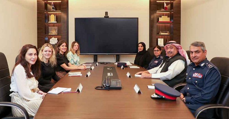 وكيل وزارة الداخلية يستقبل نائب سفير المملكة المتحدة لدى مملكة البحرين