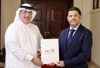 الشيخ محمد بن عيسى ينوه بدور الجهات الراعية لبرنامج ولي العهد للمنح الدراسية العالمية