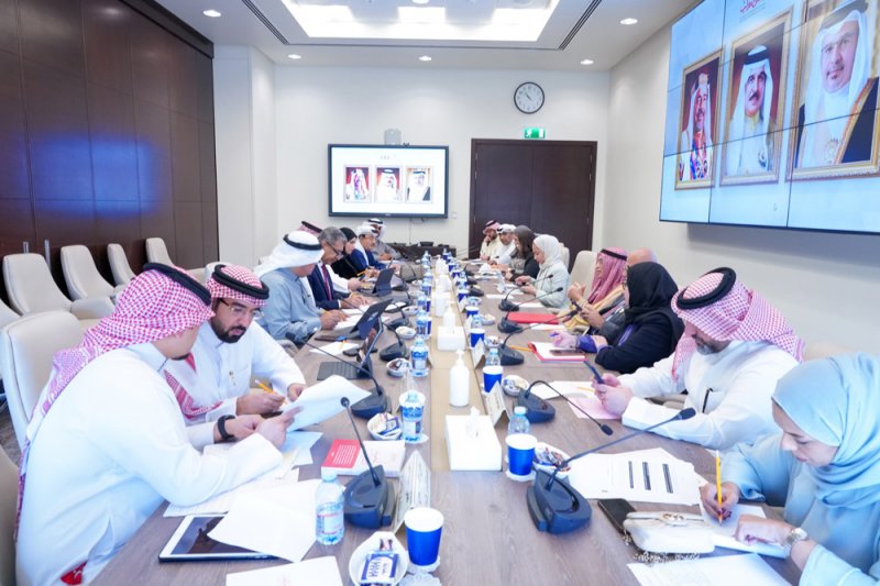 "التحقيق البرلمانية في بحرنة الوظائف" تلتقي برئيس "الأعلى للصحة" ورئيس هيئة الكهرباء والماء
