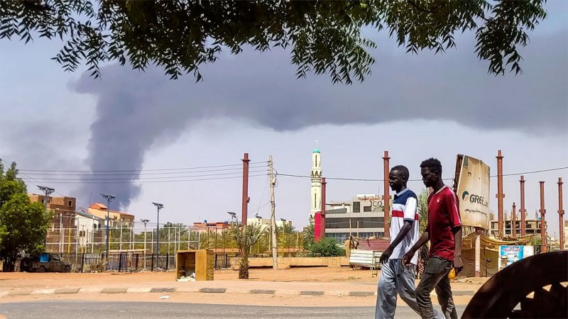 مع قرب انتهاء مهلة الإيغاد..تحركات دولية لتطويق أزمة السودان