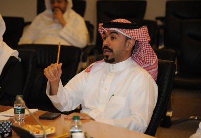 البعوض “يفركش” اجتماعا بين بلديي المحرق و”الصحة”