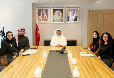 أمين عام "مجلس المناقصات" يستقبل المشاركين في برنامج "لامع"