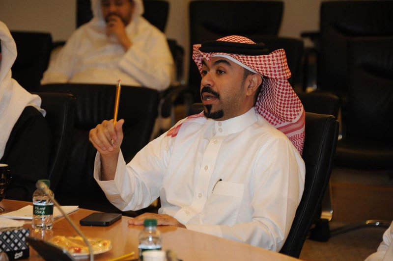 البعوض “يفركش” اجتماعا بين بلديي المحرق و”الصحة”