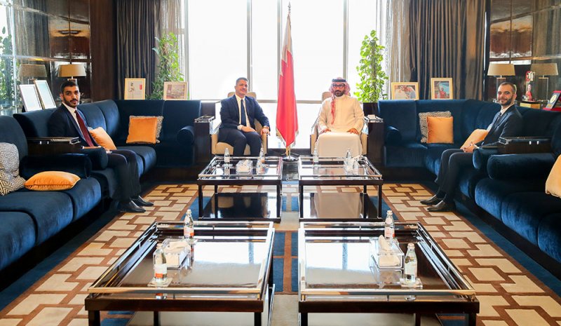 الأمين العام للمجلس الأعلى للشباب والرياضة يلتقي القائم بأعمال سفارة جمهورية العراق لدى مملكة البحرين