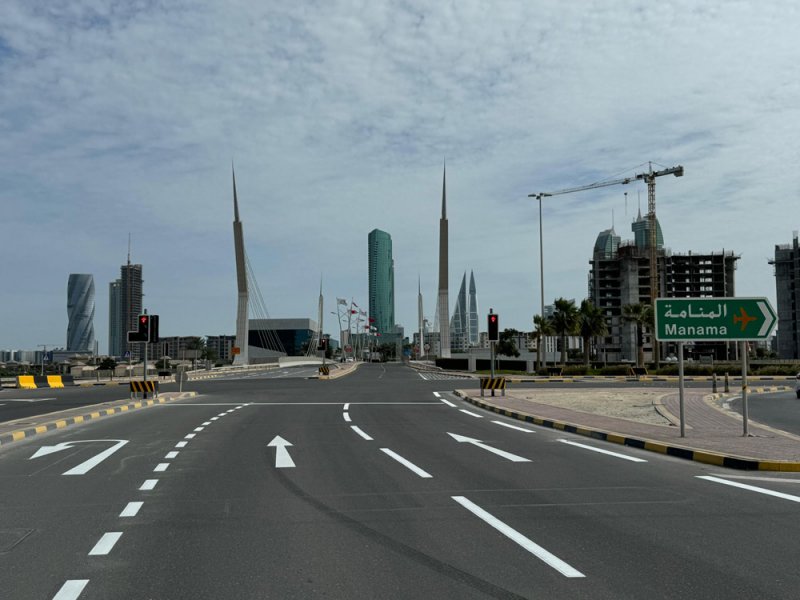 "الأشغال": تركيب إشارة ضوئية جديدة بمدخل جزيرة الريف