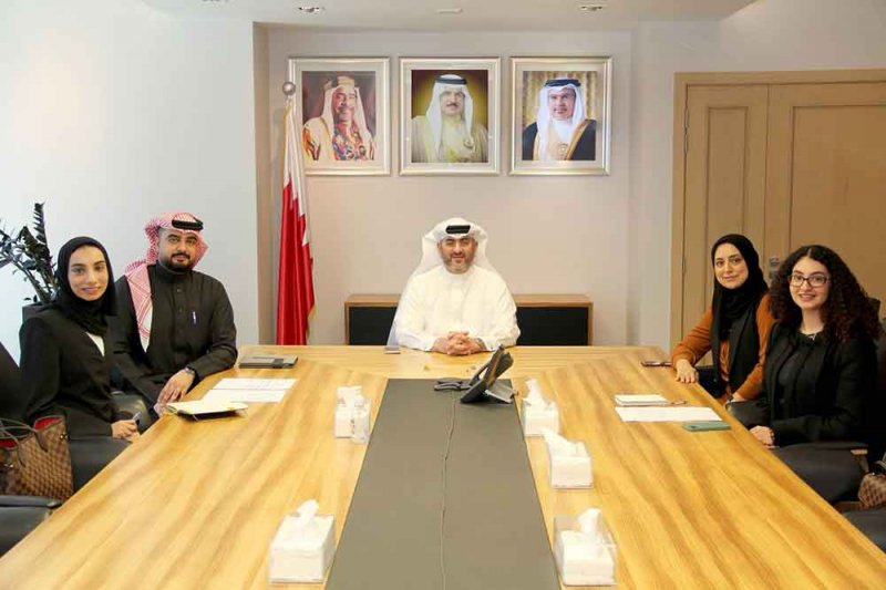 أمين عام "مجلس المناقصات" يستقبل المشاركين في برنامج "لامع"