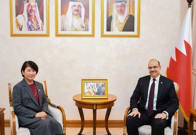 وزير الشؤون القانونية يستقبل سفيرة اليابان لدى مملكة البحرين 