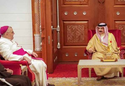 جلالة الملك المعظم يستقبل المطران ألدو براردي النائب الرسولي لشمال شبه الجزيرة العربية