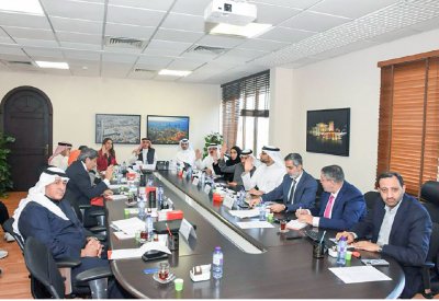 آل عباس يقترح: مكافآت لأفراد المجتمع المبادرين لتطوير العمل البلدي