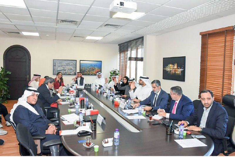 آل عباس يقترح: مكافآت لأفراد المجتمع المبادرين لتطوير العمل البلدي