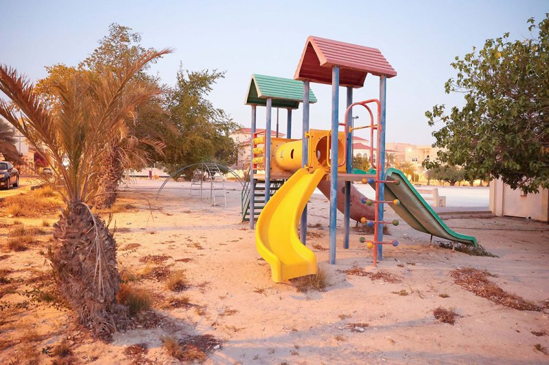 حديقة “8” في مدينة عيسى تستغيث: “هرمنا”