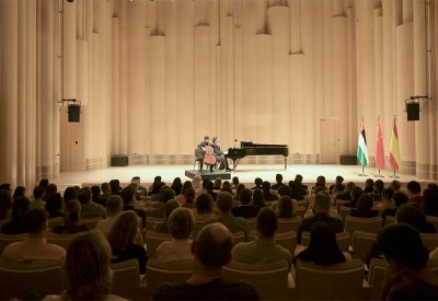 مهرجان أبوظبي يستضيف بابلو فيرانديز و لويس ديل فالي