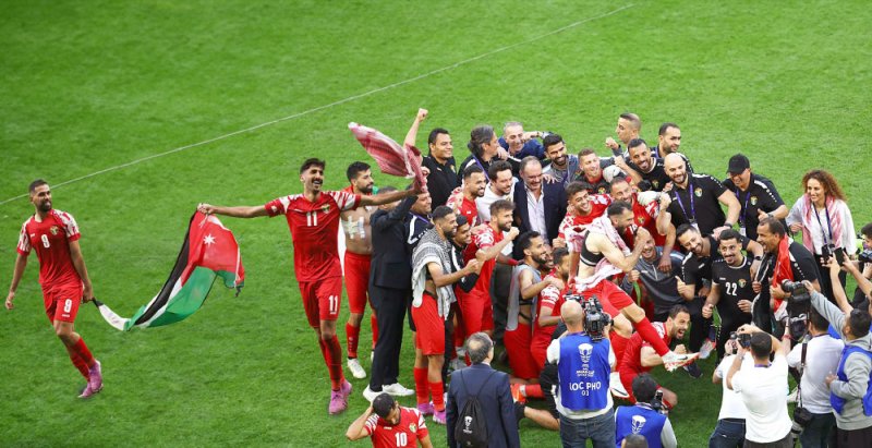 الأردن يعبر لسجلات التاريخ ببلوغ قبل النهائي بكأس آسيا