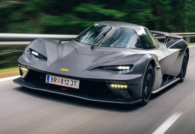   X-Bow GT-XR تدخل المنافسة