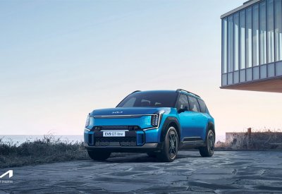 EV9 تفوز بجوائز أفضل سيارة في العالم للسيدات