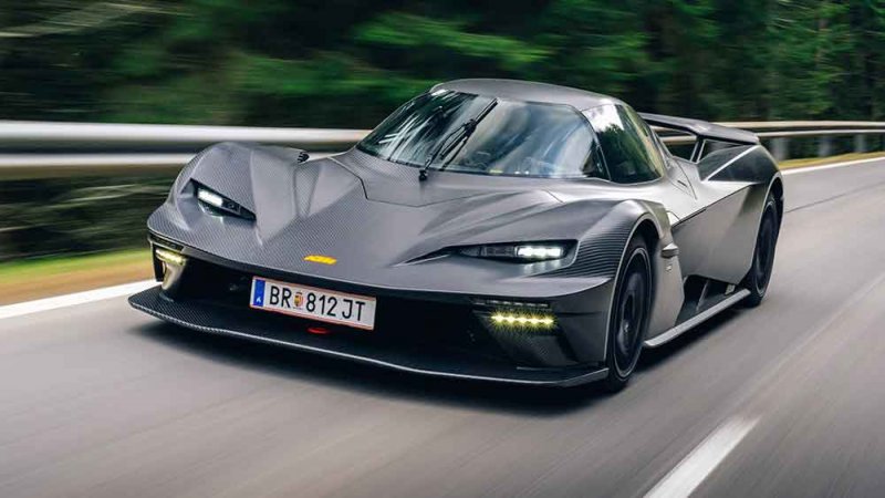   X-Bow GT-XR تدخل المنافسة