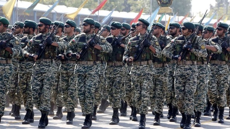 إيران تهدد بالرد على أي هجوم أميركي يستهدف أراضيها