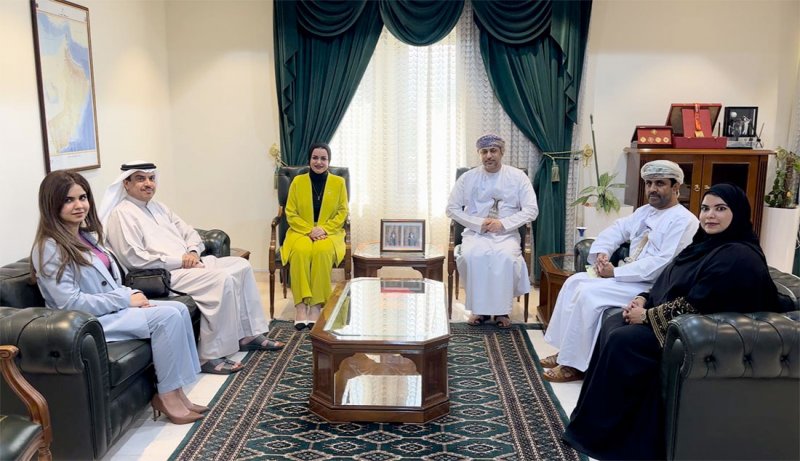 وزيرة شؤون الشباب تؤكد أهمية توطيد التعاون الشبابي بين مملكة البحرين وسلطنة عُمان