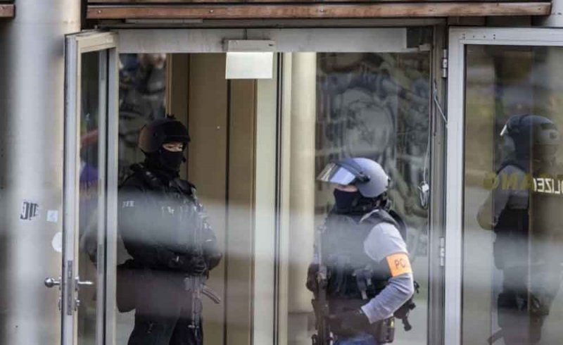 مجهولون يهاجمون شاحنة نقل أموال بالعاصمة الألمانية ويسرقون صناديق أموال سائلة