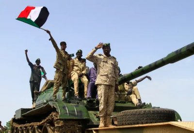 غارات الجيش السوداني في الفاشر تجبر مئات المواطنين على النزوح