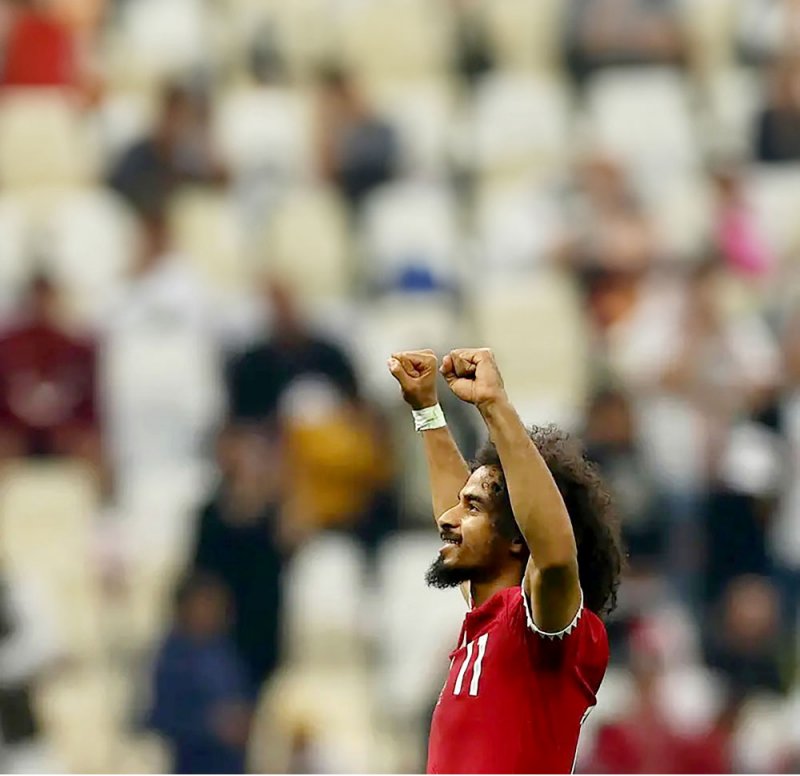 أكرم عفيف الأكثر مساهمة في كأس آسيا