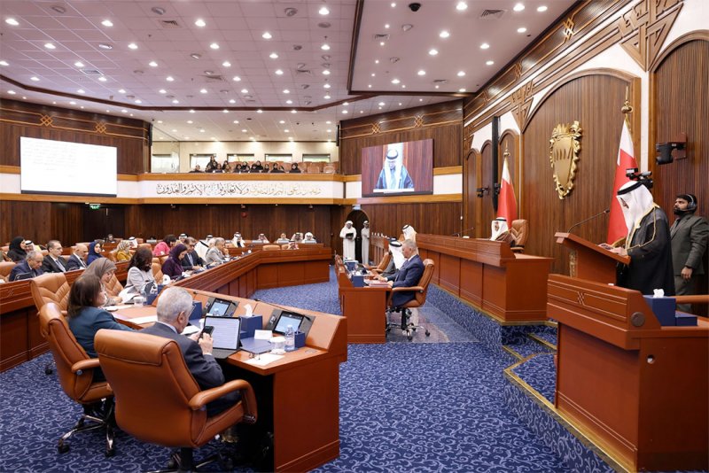 إعادة مشروع قانون تحديد سقف لاستقدام العمالة المنزلية لـ “خدمات الشورى”