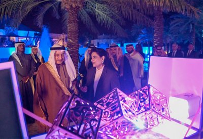 معالي الشيخ خالد بن عبد الله يشهد إطلاق مؤسسة "نواة" التابعة لـ "جي اف إتش المالية" ومشروعها "نَفَس"
