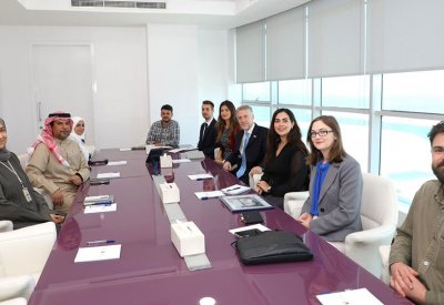 وزير النفط والبيئة يستقبل سفير المملكة المتحدة لدى مملكة البحرين ووفدًا من مركز "سيفاس"