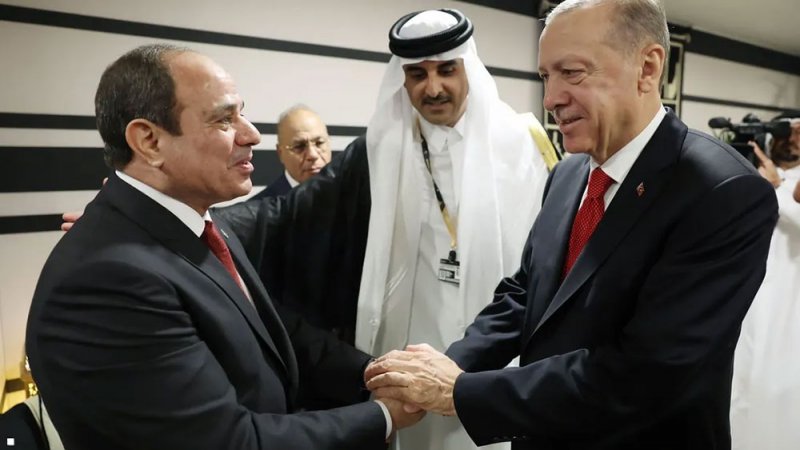 لأول مرة منذ 10 أعوام.. أردوغان يلتقي السيسي في القاهرة