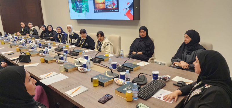 أمانة النواب تستقبل وفداً طلابياً من مدرسة الحد الثانوية للبنات