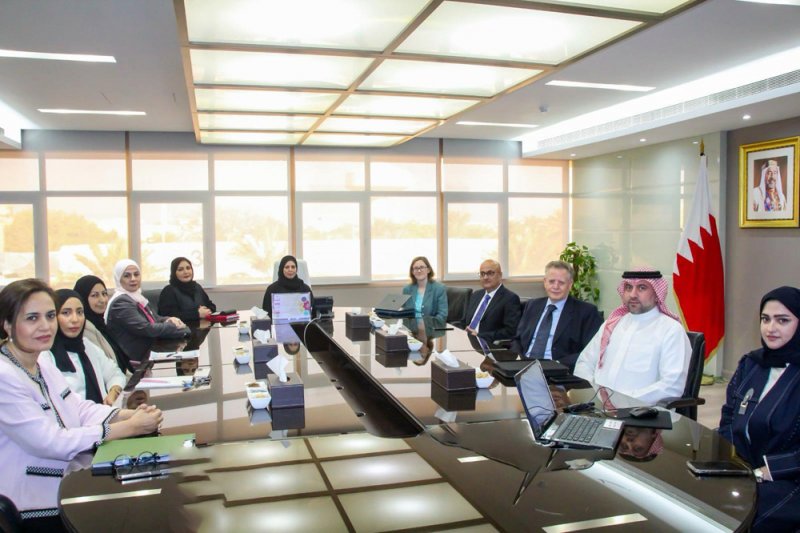 مجلس إدارة كلية البحرين للمعلمين يعقد اجتماعه الدوري
