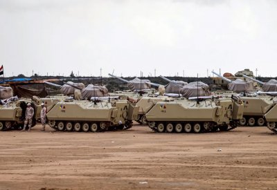 مصر تبني منطقة عازلة قرب حدودها مع قطاع غزة