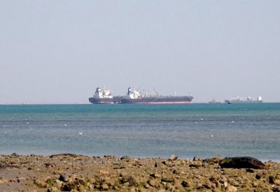 بريطانيا تطالب الصين باستخدام نفوذها لدى إيران لردع الحوثي
