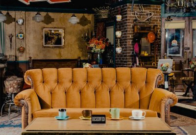 "Friends".. لماذا مازال هو "نمبر ون" في التلفزيون؟