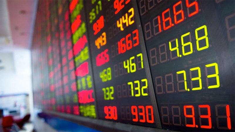 خفض توقعات النمو في فرنسا يهبط بالأسهم الأوروبية