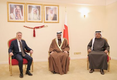 سمو محافظ المحافظة الجنوبية يستقبل سفير المملكة المتحدة لدى مملكة البحرين