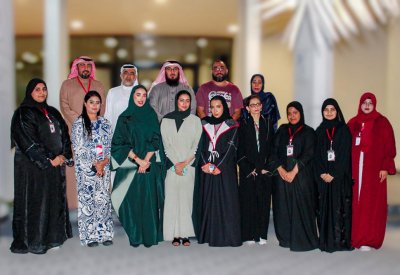 مجلس المحرق البلدي يعرف الطلبة بأهمية "الاتصال الفعال"