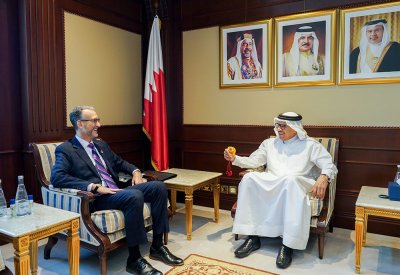 وزير الخارجية يستقبل سفير الولايات المتحدة  الأميركية لدى مملكة البحرين