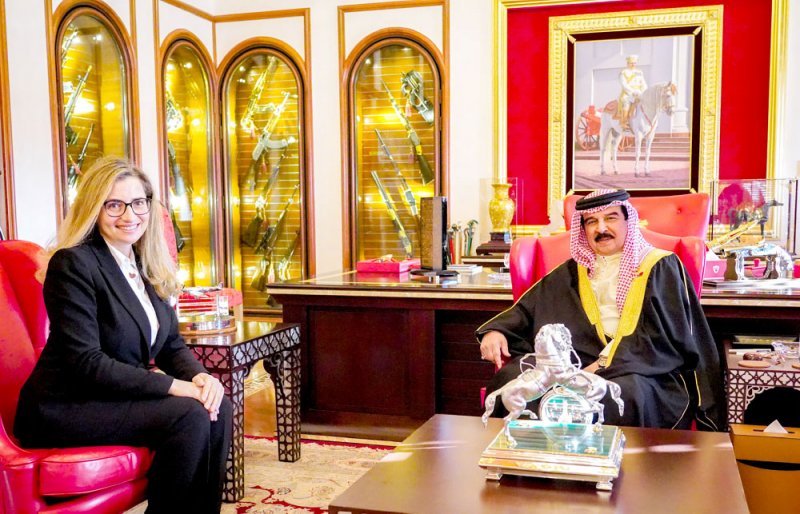 جلالة الملك المعظم يستقبل سفيرة الجمهورية الايطالية لدى المملكة