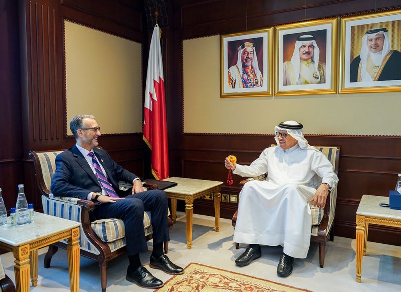 وزير الخارجية يستقبل سفير الولايات المتحدة  الأميركية لدى مملكة البحرين