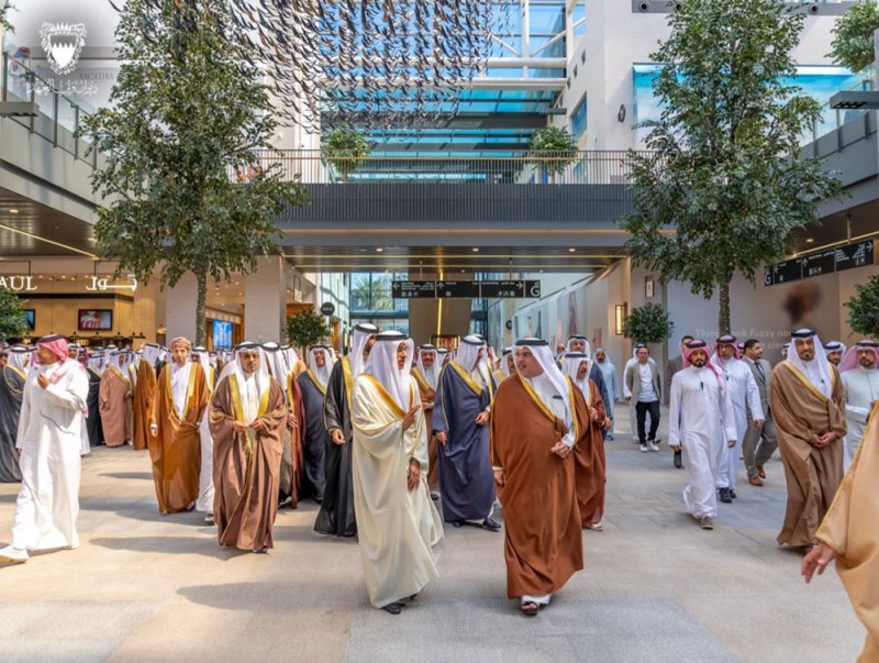 النهضة التنموية التي تشهدها مملكة البحرين وما تحويه من منجزات نستلهم منها لمواصلة صناعة مستقبل البحرين المشرق بكامل العزيمة والإصرار