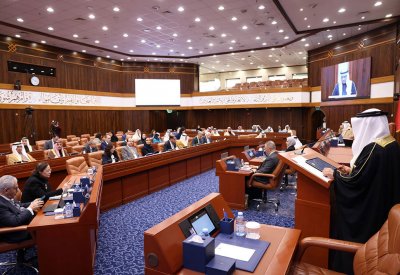 "الشورى" الموافقة على منح المسنين تخفيضات 50% لكافة الرسوم الحكومية