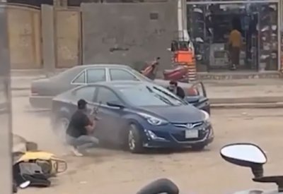 بالفيديو: اشتباك بالرشاشات وسط سوق شعبية ببغداد