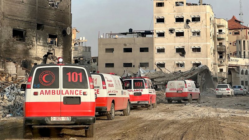 إسرائيل تعتقل 200 شخص خلال مداهمة مجمع ناصر الطبي
