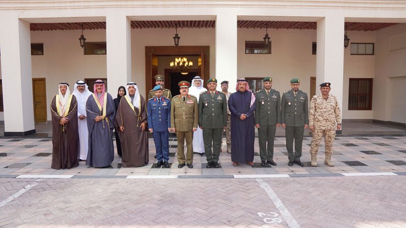 رئيس المحكمة الدستورية يستقبل وفدًا من هيئة القضاء العسكري  بدولة الإمارات العربية المتحدة
