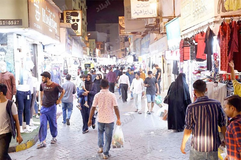 120 ألف مرافق للعمالة الأجنبية في البحرين.. و"المنزلية" تقفز إلى 78900 عامل