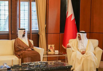 وزير الديوان الملكي يستقبل سفير دولة الإمارات العربية المتحدة الشقيقة
