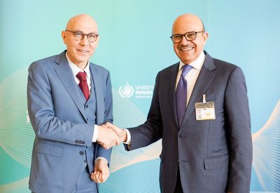 سعادة وزير الخارجية يجتمع مع المفوض السامي لحقوق الإنسان